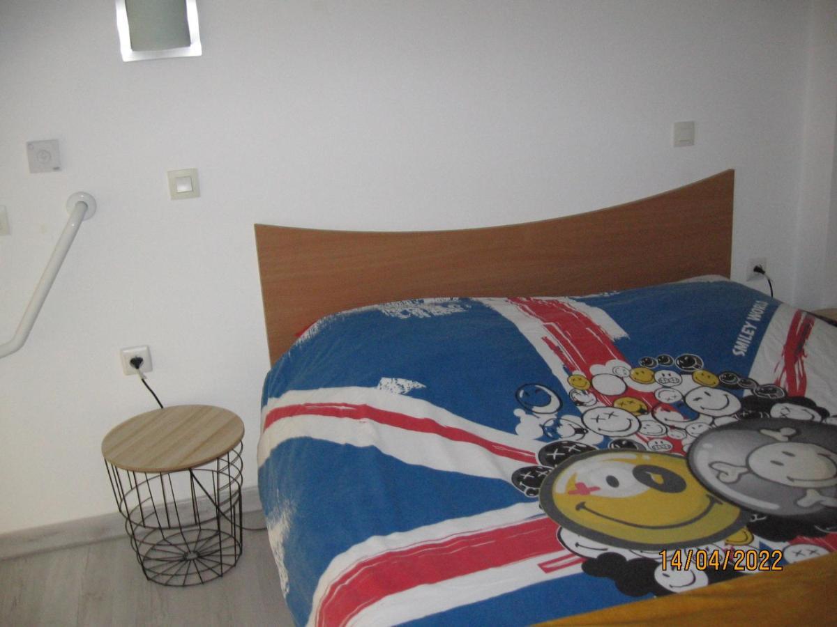 Appartement Avec Chambre En Mezzanine Rognac Luaran gambar